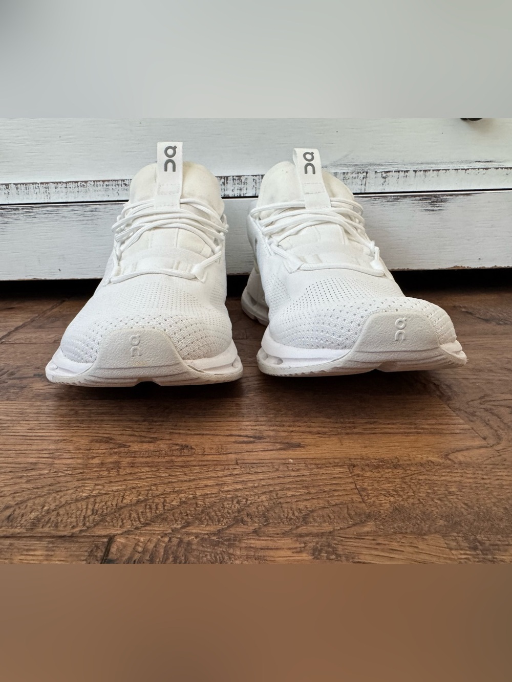 On Cloud Cloudnova All White Sneakers Women’s Size 9 Athletic Tennis Shoes - Picture 4 of 7
